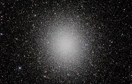 Чем различаются рассеянные и шаровые скопления